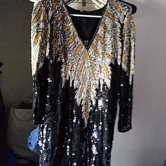 Women's Dress - Picture 1 of 1